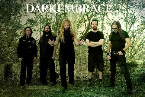 Dark Embrace publica dos vídeos-live