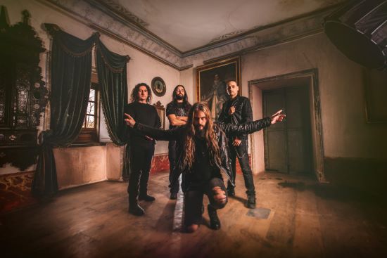 Dark Embrace llancen single, Personal Hell, abans de l'edició de Dark Heavy Metal