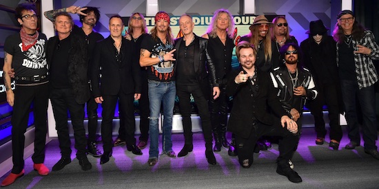 Mötley Crüe: The World Tour con Def Leppard