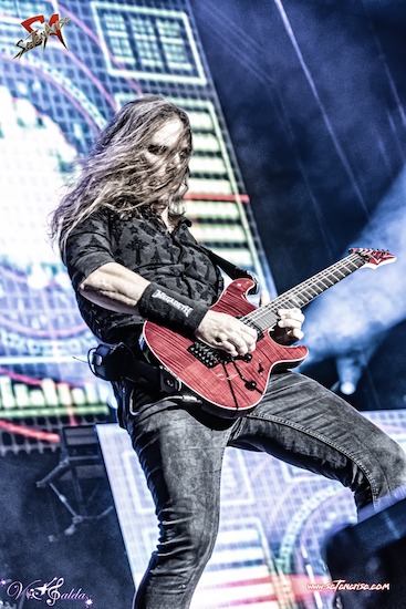 Kiko Loureiro abandona el tour con Megadeth